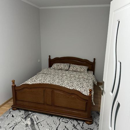 Apartament Str Grenoble Кишинёв Экстерьер фото